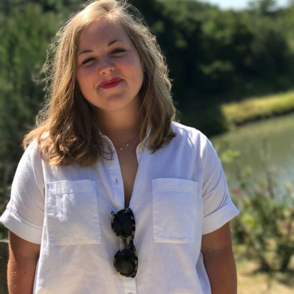 Meet your Posher, Meagan - Picture 1 of 1